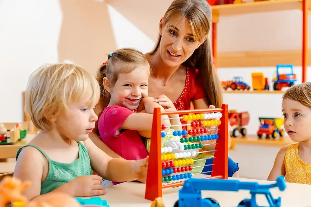 Why choose VES pre primary teacher training course for doing Kindergarten Course?