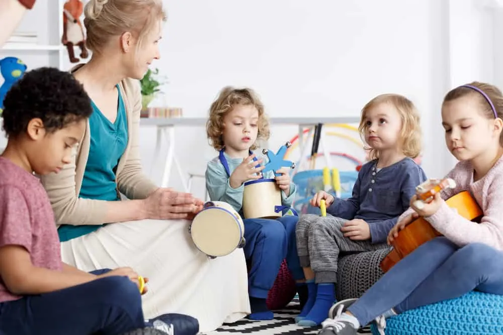 How much do Montessori Teachers make or earn?
