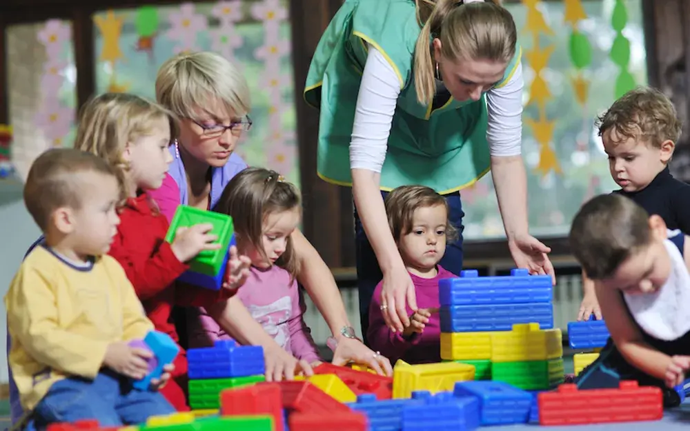 How to Become a Nursery Teacher Online?