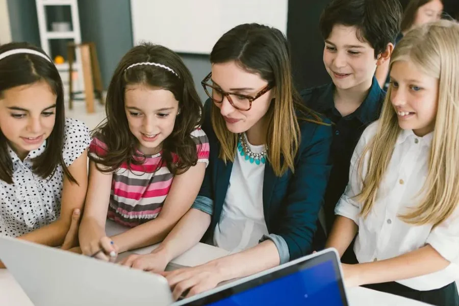 How to Teach Nursery Class?