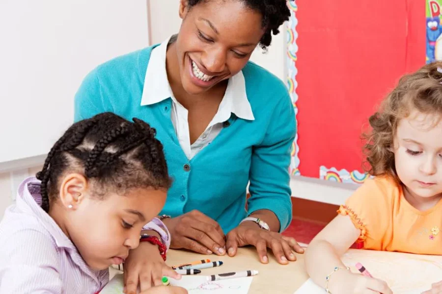 What is the Qualification of a Preschool Teacher?