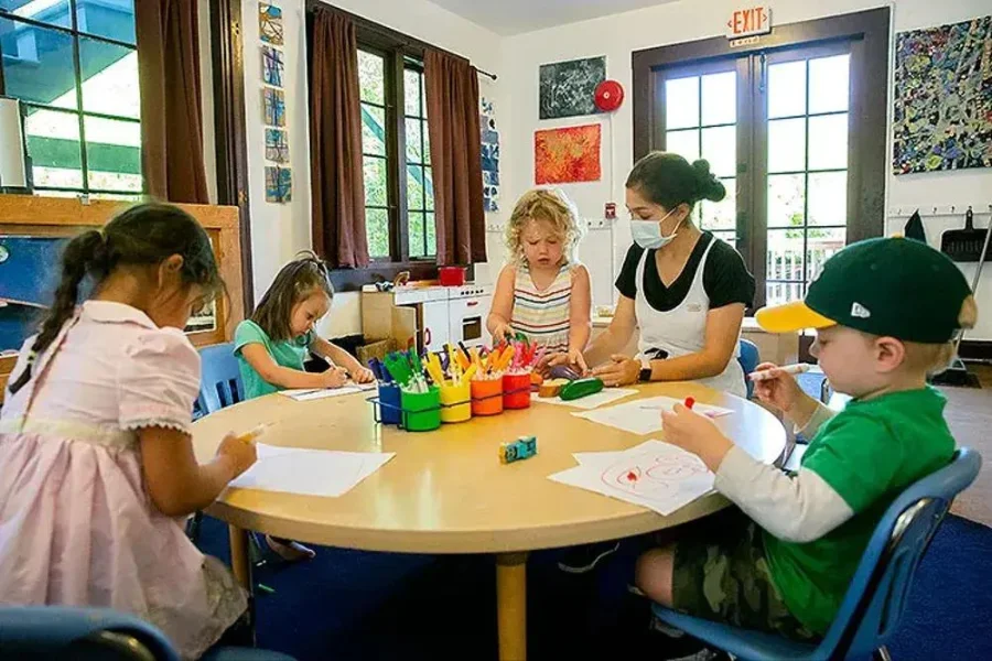 What is the Age for Montessori Teacher?