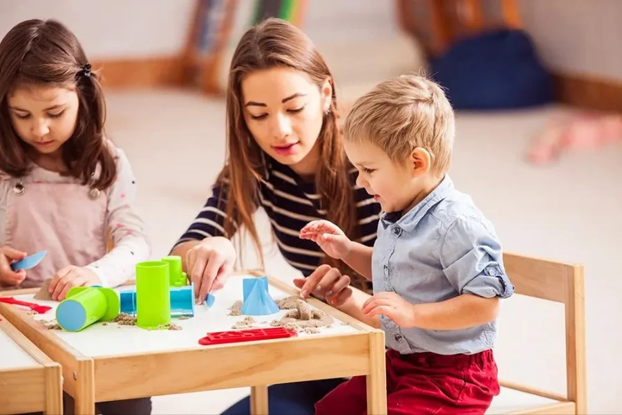 What is the Training Period of Preschool Teacher?