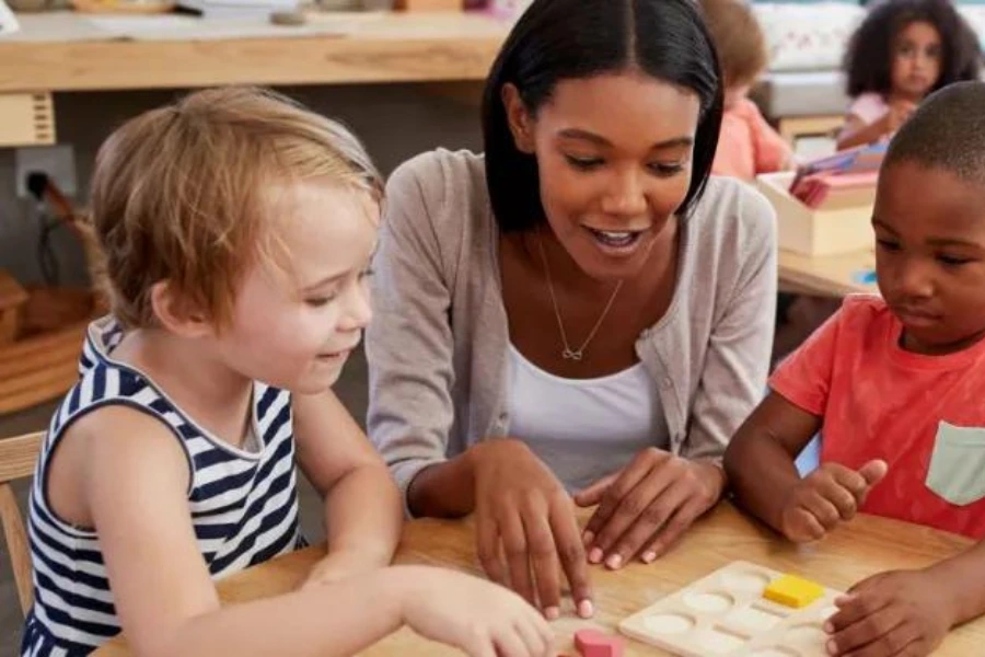 Key Features of an Early Childhood Educator Course Online