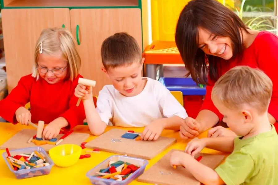 How are the Training Methods and Course Curriculums?